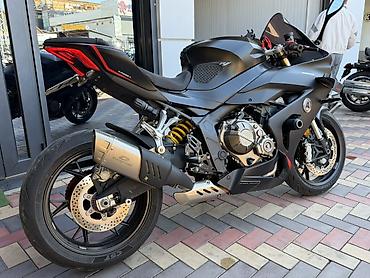 yamaha r1 цена: Спортивный мотоцикл Yamaha YZF‑R1 (кузов R1) в матовом чёрном цвете — 4