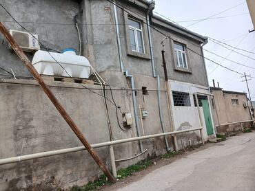 Həyət evləri və villaların satışı: 2 mərtəbəli həyət evi + 1 mertebe ev ikisi bir yerde 130000 manat real — 1