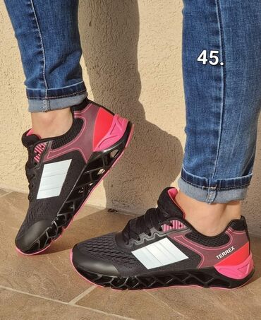 Women's Sneakers and athletic shoes: Vel. 36, 37, 38, 39, 40 2300 din — 2