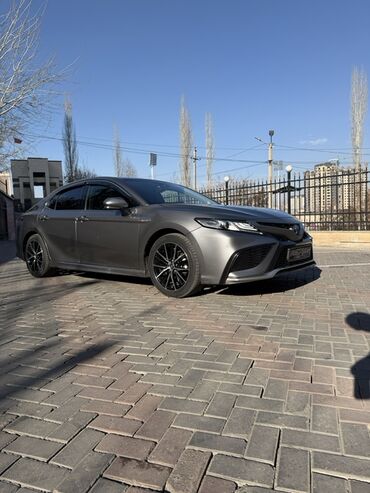 Toyota: Toyota Camry: 2022 г., 2.5 л, Автомат, Гибрид, Седан — 4