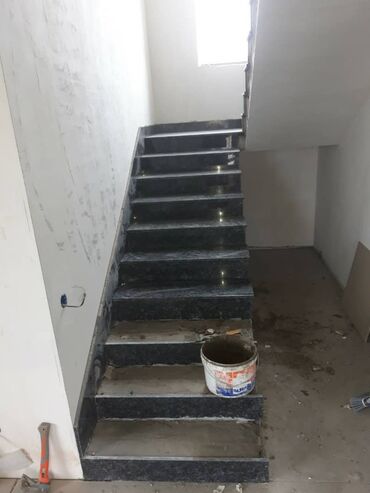 Лестницы из гранита, мрамора: Лестница из гранита, мрамора Для дома, Бесплатный замер, Форма лестницы: Много-маршевая, Стиль: Модерн — 6