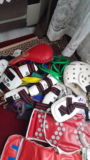magic mask: Taekvondo üçün tam avadanlıq dəsti Brendlər: Daedo, Adidas (kəmərlər) — 6