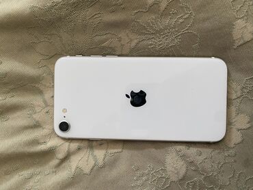 инструмент для ремонта телефона: IPhone SE 2020, Б/у, 128 ГБ, White Titanium, Чехол, 76 %