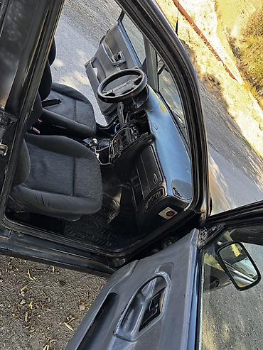 Volkswagen Polo: 1998 г., 1.6 л, Механика, Универсал
