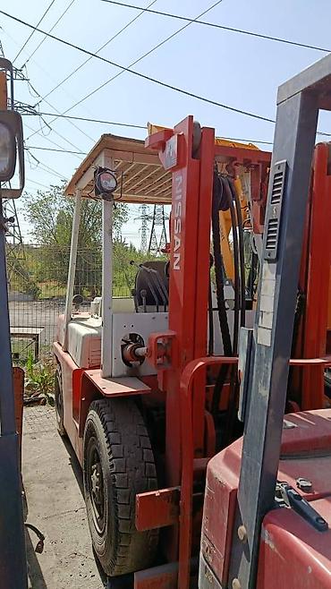 Погрузчики: Погрузчик, Вилочный — 9