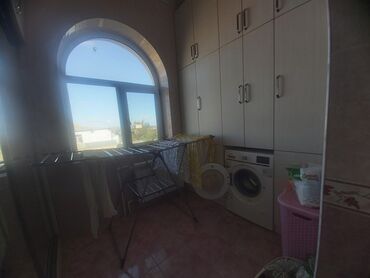 Uzunmüddətli kirayə evlər: 400 kv. m, 7 otaqlı -da lalafo.az — 14 Uzunmüddətli kirayə evlər: 400 kv. m, 7 otaqlı — 14