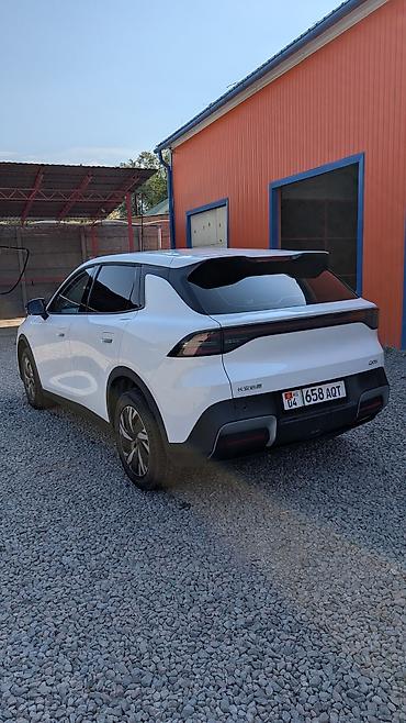 sg 5: Changan Qiyuan Q05: 2026 г., Электромобиль, Кроссовер — 3