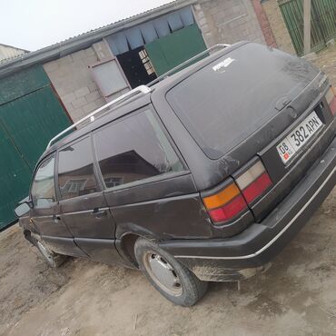 Volkswagen: Volkswagen Passat: 1993 г., 1.8 л, Механика, Газ, Универсал