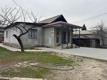 Продажа коттеджей и домов: 💫 Срочно продается Дом !!! 📍 Район : Карагачевая Роща 📐 Площадь  — 1