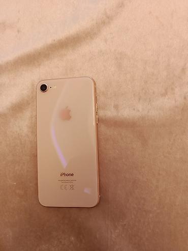 iohone 12 mini: IPhone 8, 64 GB, Qızılı, Qırıq — 1