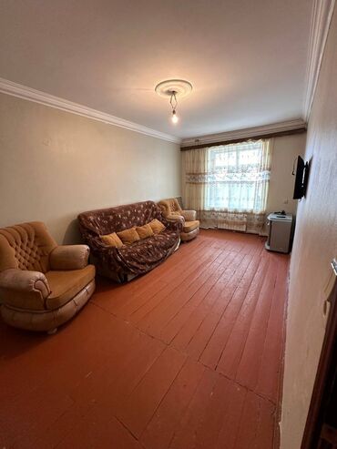 Uzunmüddətli kirayə mənzillər: Həzi aslanov metrosunun çıxışında,9 mərtəbənin,4-cü mərtəbəsində,2 — 5