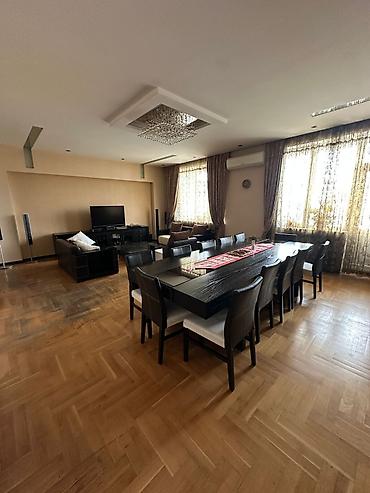 cepis satisi: 3 otaqlı, Yeni tikili, 156 kv. m — 2