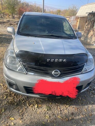 на опель вектра а: Nissan Tiida: 2012 г., 1.6 л, Автомат, Газ, Хетчбек