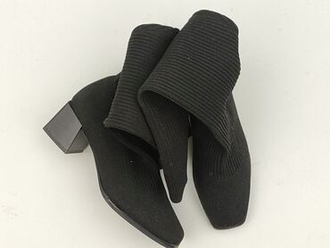 buty na koturnie zakryte: Чоботи жіночі, розмір 37