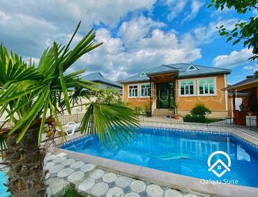 Günlük kirayə evlər: 144 kv. m, 4 otaqlı, Qaz, İşıq, Su — 12