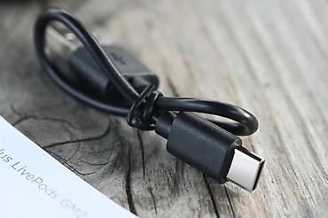 Qulaqcıqlar: Xüsusiyyətlər: [2023-cü ildə Lenovo-nun ən son dizaynlı oyun — 4