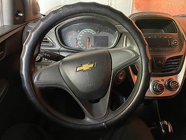 Chevrolet: Chevrolet Spark: 2016 г., 1 л, Автомат, Бензин, Хэтчбэк — 4