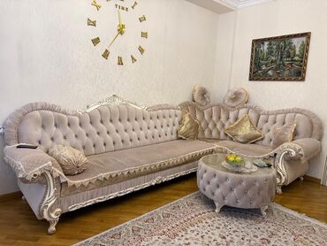 Mətbəx mebeli: Künc divan, İşlənmiş, Açılmayan, Bazasız, Parça, Çatdırılma yoxdur