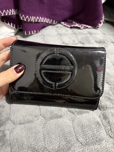 only kozne jakne: Women's wallet, Material: Patent leather