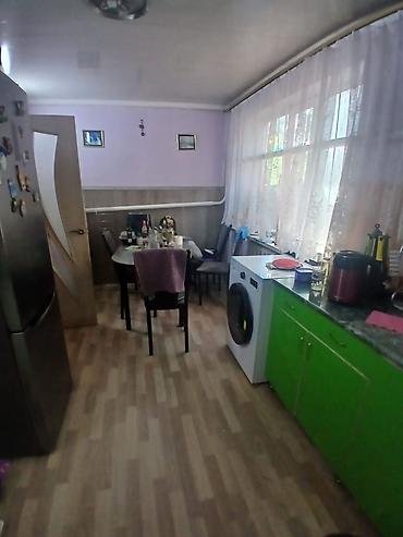 дом в селе маевка: Продаётся частный Пол. дом с двором и садом. - Одноэтажный дом из — 6
