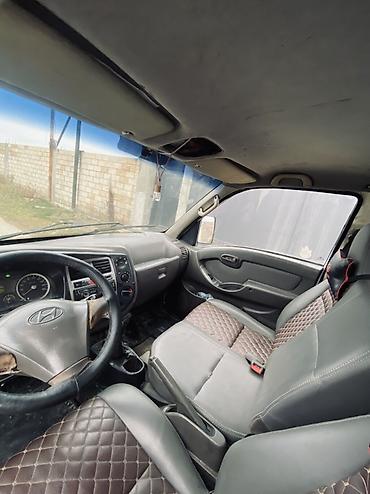 Hyundai: Hyundai : 2.5 l | 2009 il Van body type — 2