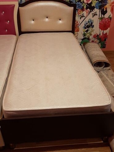 Salon, tibbi kreslolar: Carpayi 120 azn matrasla birlikde satilir‼️unvan bine savxoz kod4075