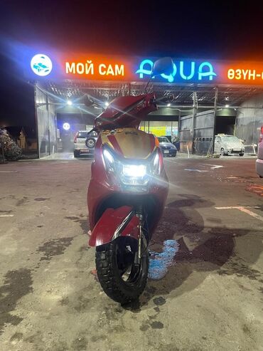 мотороллер муравей купить в бишкеке: Тип скутера 125 куб. см, Бензин