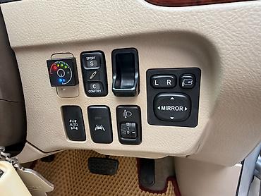 250: Toyota Ipsum: 2003 г., 2.4 л, Бензин, Минивэн — 7