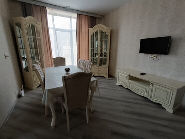 Günlük kirayə evlər: 150 kv. m, 3 otaqlı, Kombi, Kanalizasiya, Artezian quyusu — 17