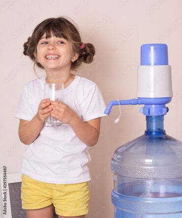 помпа для вода: Помпа выполнена из пищевого пластика. Легко устанавливается на бутыль