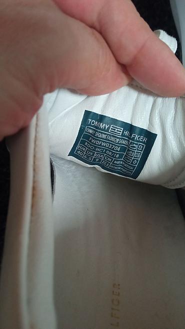 tommy hilfiger gumene cizme: Tommy Hilfiger original kožne patike dva puta obuvene broj 40. Stanje — 5