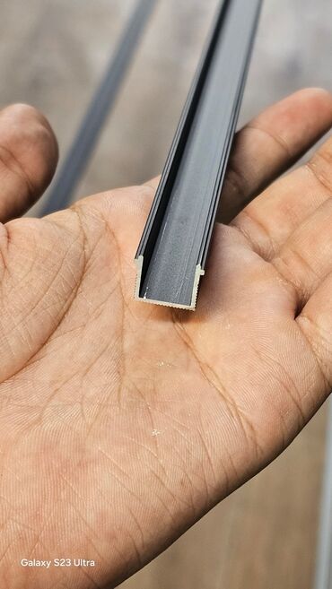 Аксессуары для осветительных приборов: Профиль разделительный на стену — 8