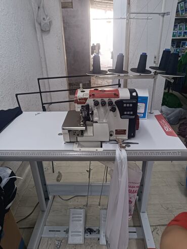 швейний цех: Швейная машина Medion, Автомат