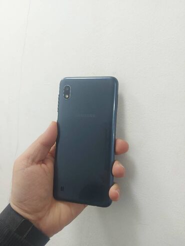 Samsung: Samsung Galaxy A10, 32 GB, rəng - Qara, Zəmanət, İki sim kartlı, Sənədlərlə