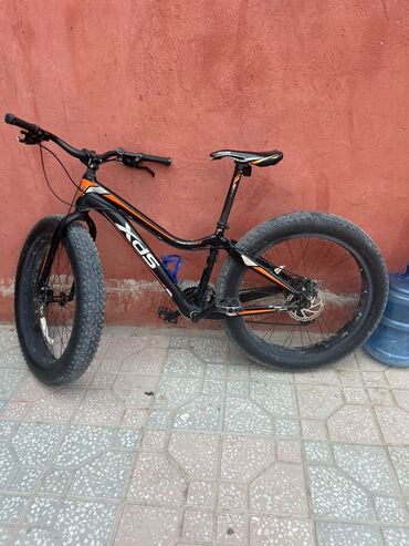 alman velosipedi: Б/у Городской велосипед Adidas, 26", скоростей: 12, Платная доставка