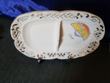 Ostalo posuđe: Tanjir fena porcelan Nemacka 70te. Tanjir podeljen na dva dela,bez — 2