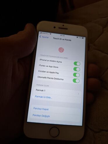 Apple iPhone: IPhone 8, Qızılı, Barmaq izi — 6