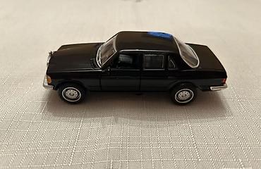 купить модели автомобилей 1 43: Mercedes-Benz W123 miniatür model avtomobil - Miqyas: təxmini 1:43 - — 2