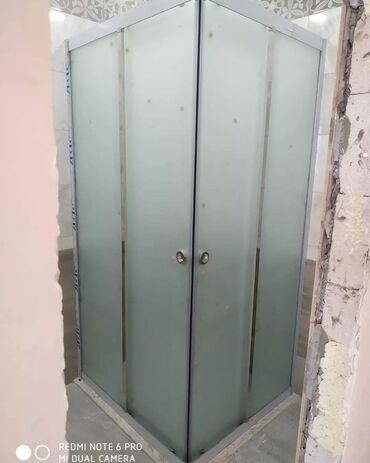 Duş kabinaları, arakəsmələr: Yeni Üstü açıq kabina, Künc üçün, Ödənişli çatdırılma — 22