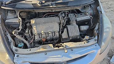 гранаты хонда фит: Honda Fit: 2002 г., 1.3 л, Автомат, Бензин, Хэтчбэк — 8