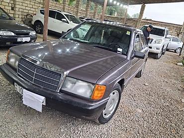 Mercedes-Benz: Mercedes-Benz 190 (W201): 1.8 л | 1992 г. Седан — 1