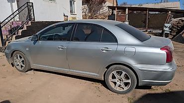 2 9 тди: Toyota Avensis: 2003 г., 2 л, Кол менен иштөөчү, Дизель, Седан — 4
