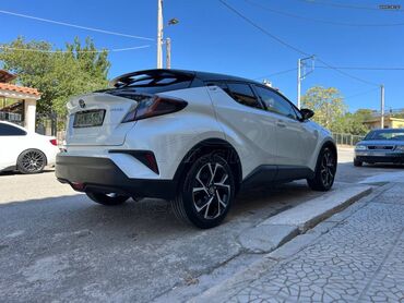 Toyota: Toyota C-HR: 1.8 l. | 2019 έ. SUV/4x4 — 7