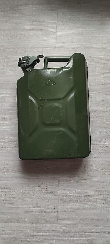 16 lt: Канистра б/у 10л — 1