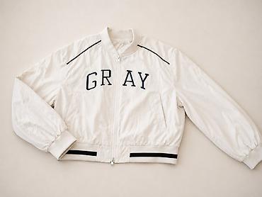 Krem rəngli yüngül bomber gödəkcə - Ön hissədə iri “GRAY” yazısı - lalafo.az -da Krem rəngli yüngül bomber gödəkcə - Ön hissədə iri “GRAY” yazısı -
