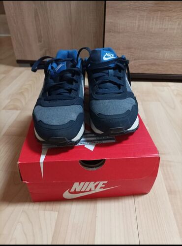 Patike: Nike, 37.5, bоја - Tamnoplava — 4