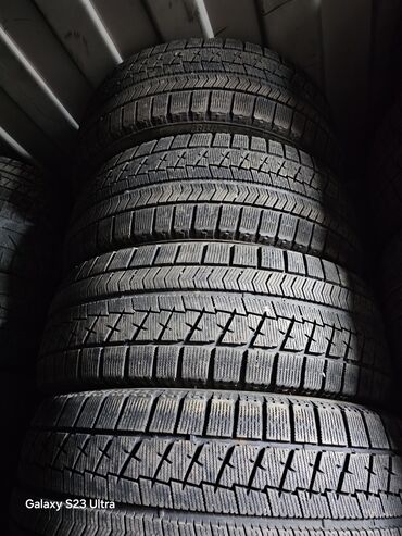 Шины: Шины 215 / 55 / R 17, Зима, Б/у, Комплект, Легковые, Япония, Bridgestone