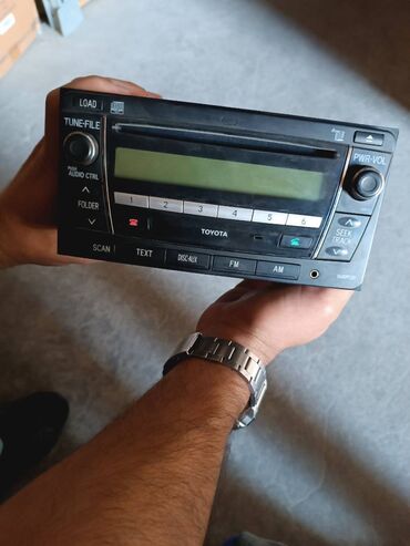 Audio və video kabellər: İsdiyir orginal Toyota magintafonudu ekranında pirablem var