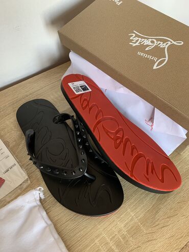яндекс сумка купить: Эркектердин сандалийи, 42, Christian Louboutin, Жаңы, түсү - Кара, Өзү алып кетүү, Акылуу жеткирүү