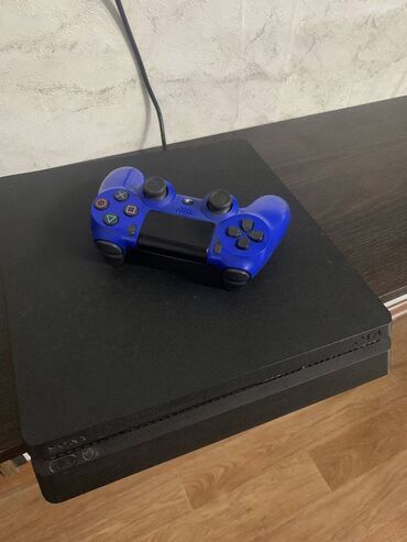 сколько стоит playstation 2: Playstation 4 slim 500GB. Prosifkalidir. Icinde oyunlari var. Problemi